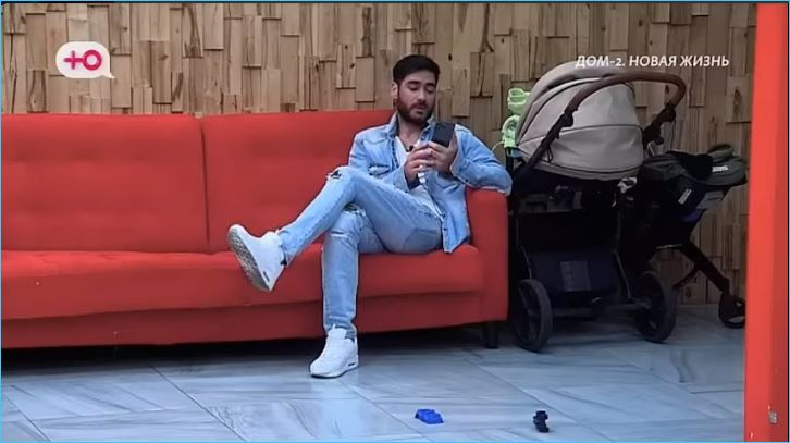 Принципиальность Тиграна Салибекова мешает ему наладить общение с детьми от Юлии Колисниченко Принципиальность Тиграна Салибекова мешает ему наладить общение с детьми от Юлии Колисниченко