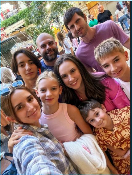 Агибаловы оказались самым удачливым кланом за всю историю Дома 2, считают зрители Агибаловы оказались самым удачливым кланом за всю историю Дома 2, считают зрители