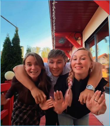 Яна Тырлышкина поделилась планами на будущее после ухода с телепроекта Дом 2