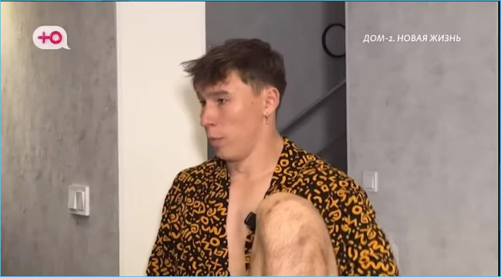 Данко обнаружил, что его мама и Яна Тырлышкина похожи по поведению как две капли воды Данко обнаружил, что его мама и Яна Тырлышкина похожи по поведению как две капли воды