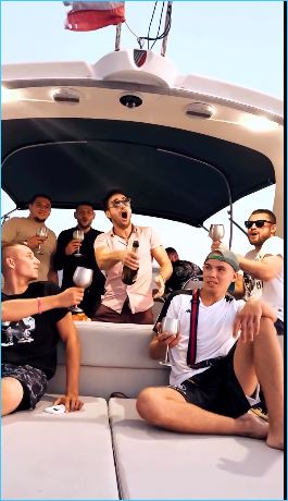 Алексей Безус нашел работу своей мечты, будучи ведущим «мальчишников»