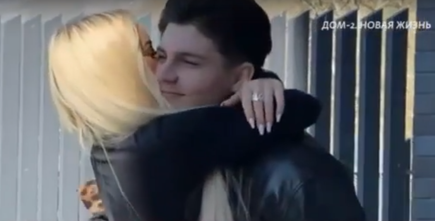 Никита Гуранда и Иван Китаев не поделили загадочную Монику