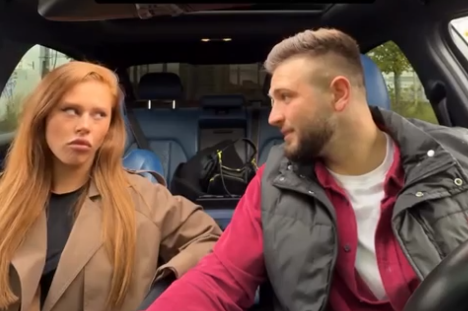 Александра Черно в поиске работы, её менеджер выбрал Катю Горину