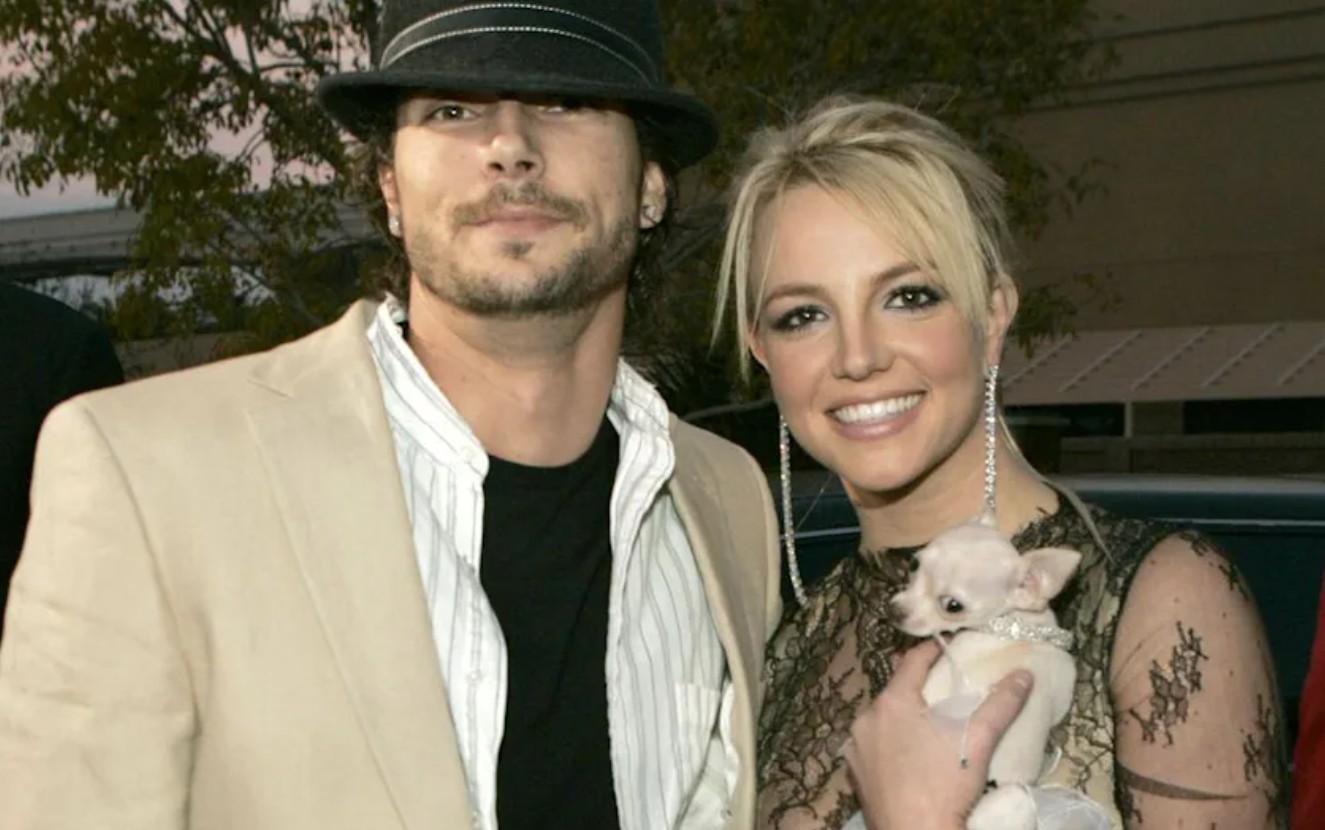 Бывший муж Бритни Спирс рассказал о пугающем поведении певицы Бывший муж Бритни Спирс рассказал о пугающем поведении певицы