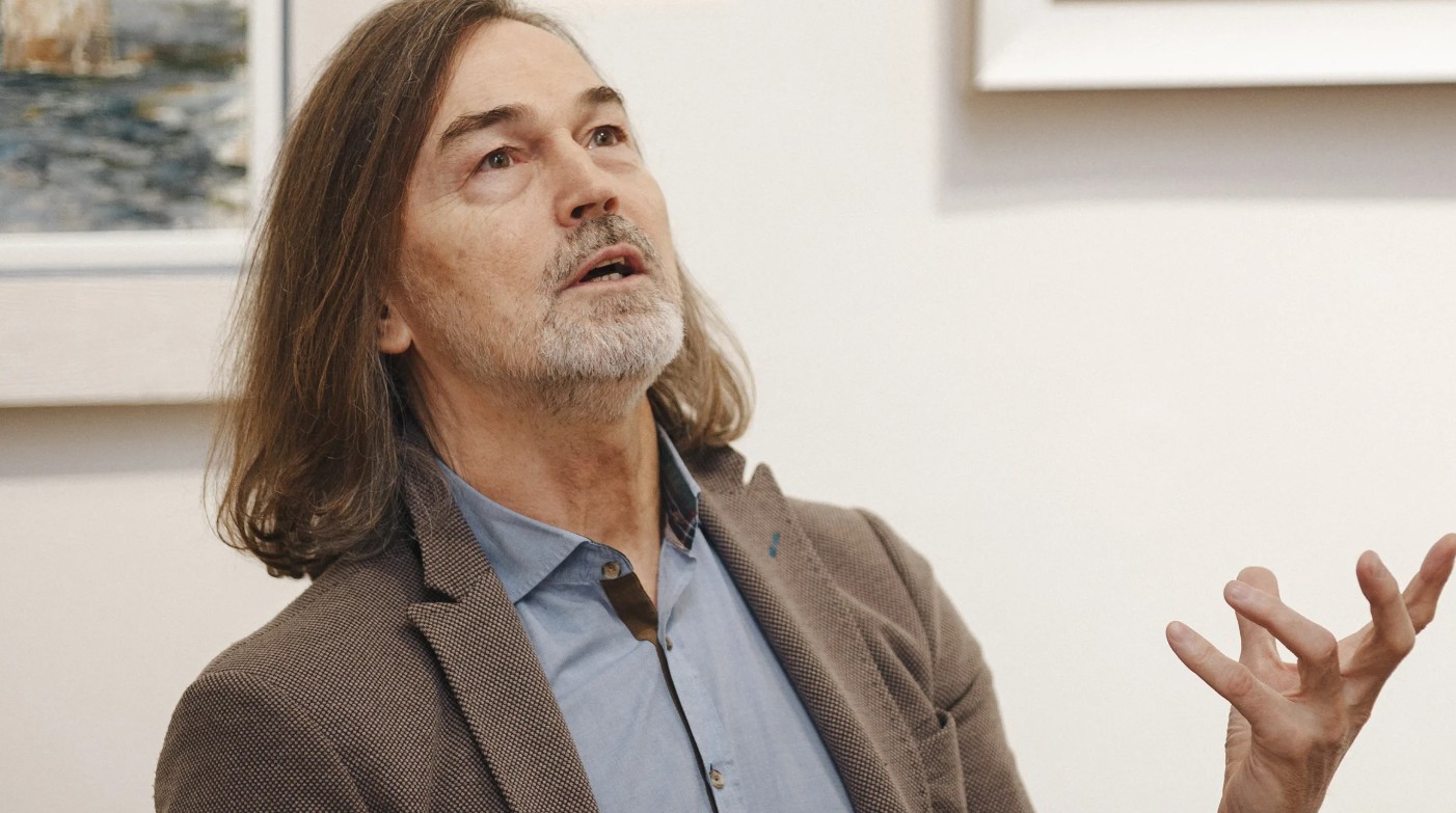 Никас Сафронов высказался против пластических операций