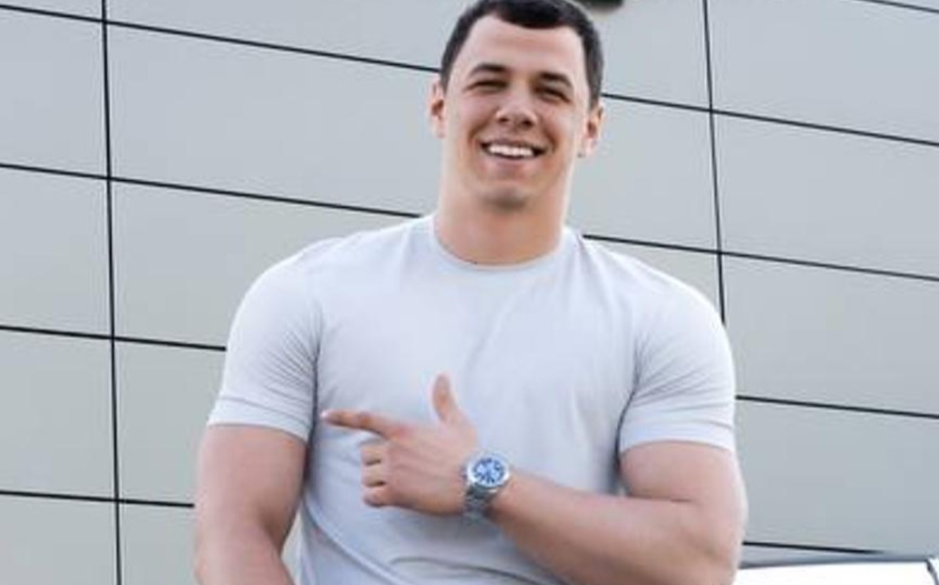 Рэпер Макан уходит служить в армию Рэпер Макан уходит служить в армию