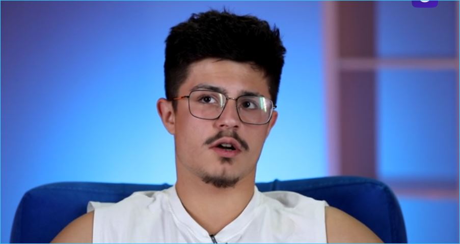 Никита Гуранда устал от поездки в Париж с Элиной Рахимовой