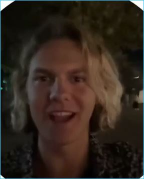 Дмитрия Гачмина поздравил с днем рождения Иван Китаев