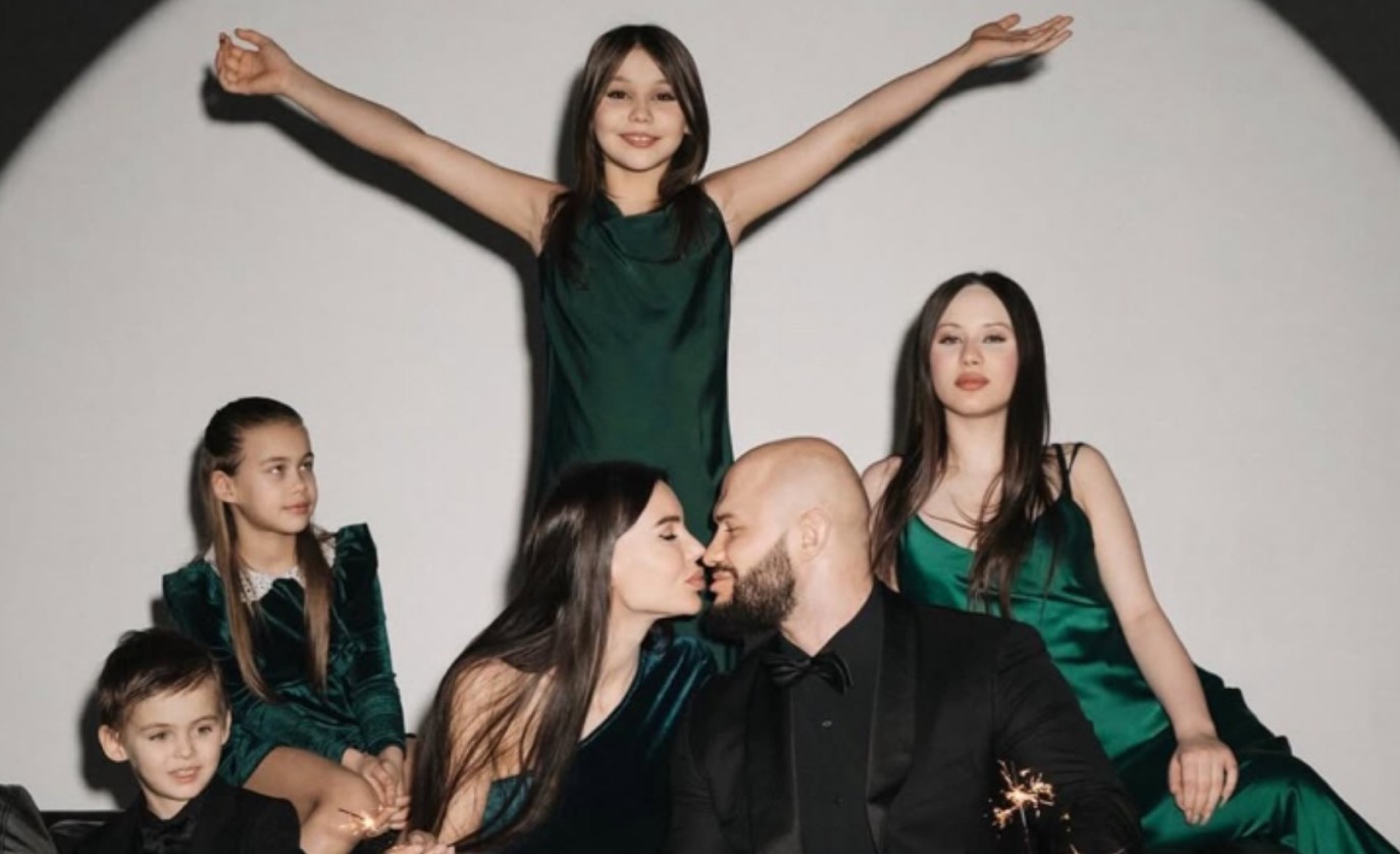 Джиган попросил суд дать им с Самойловой время на примирение Джиган попросил суд дать им с Самойловой время на примирение