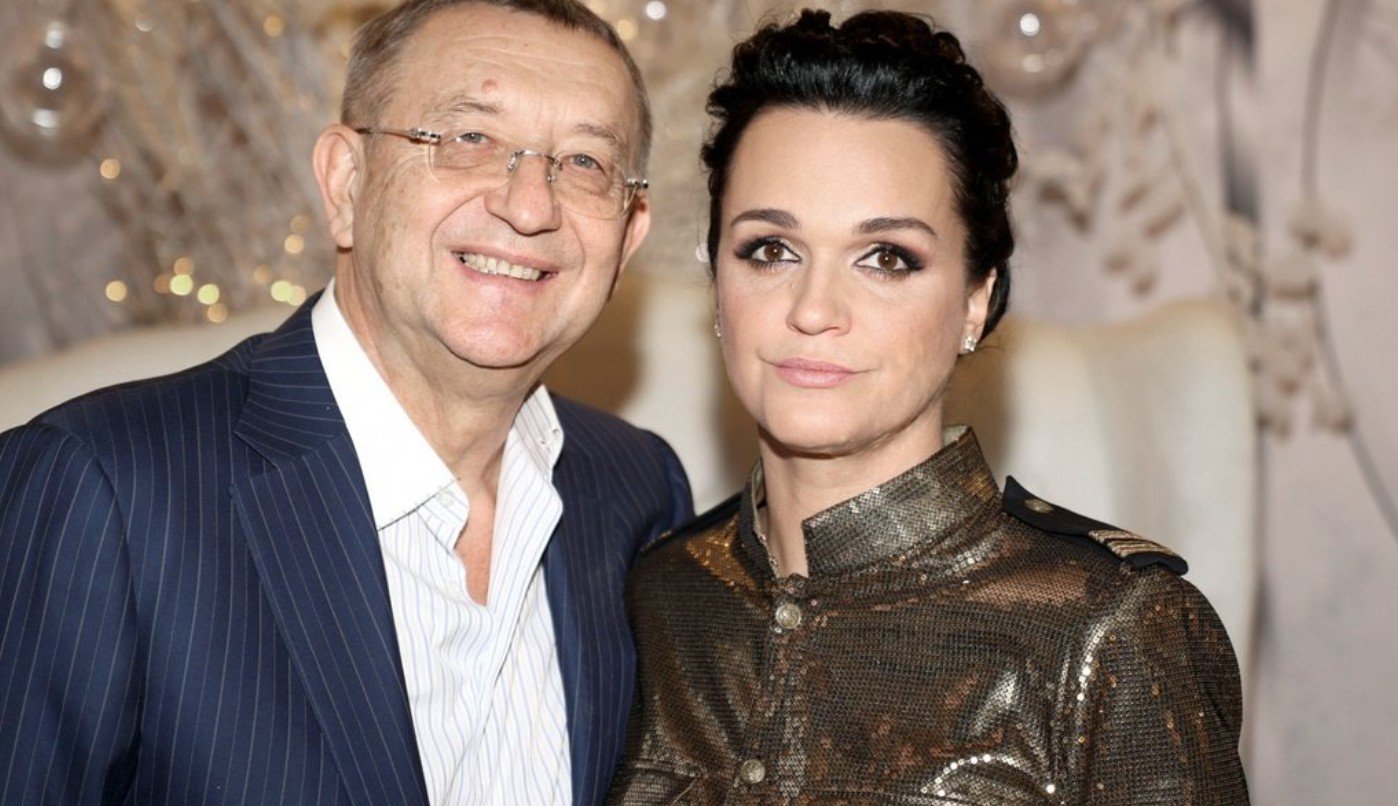 Певица Слава вылечила бывшему возлюбленному онкологическое заболевание