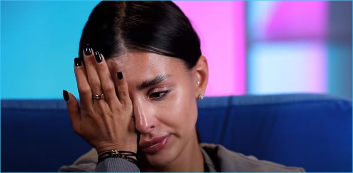 Элину Рахимову так же сложно выдать замуж, как Кристину Бухынбалтэ, считают зрители Дома 2 Элину Рахимову так же сложно выдать замуж, как Кристину Бухынбалтэ, считают зрители Дома 2