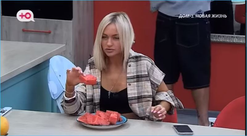 Элину Рахимову так же сложно выдать замуж, как Кристину Бухынбалтэ, считают зрители Дома 2