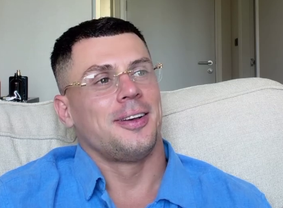 "Крокодил? Некрасиво так говорить!" - Иван Барзиков пожелал счастья Лизе Полыгаловой с женихом