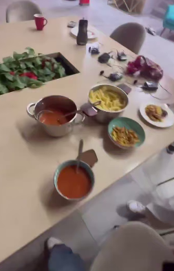 Никита Гуранда учится готовить, чтобы угодить Элине Рахимовой