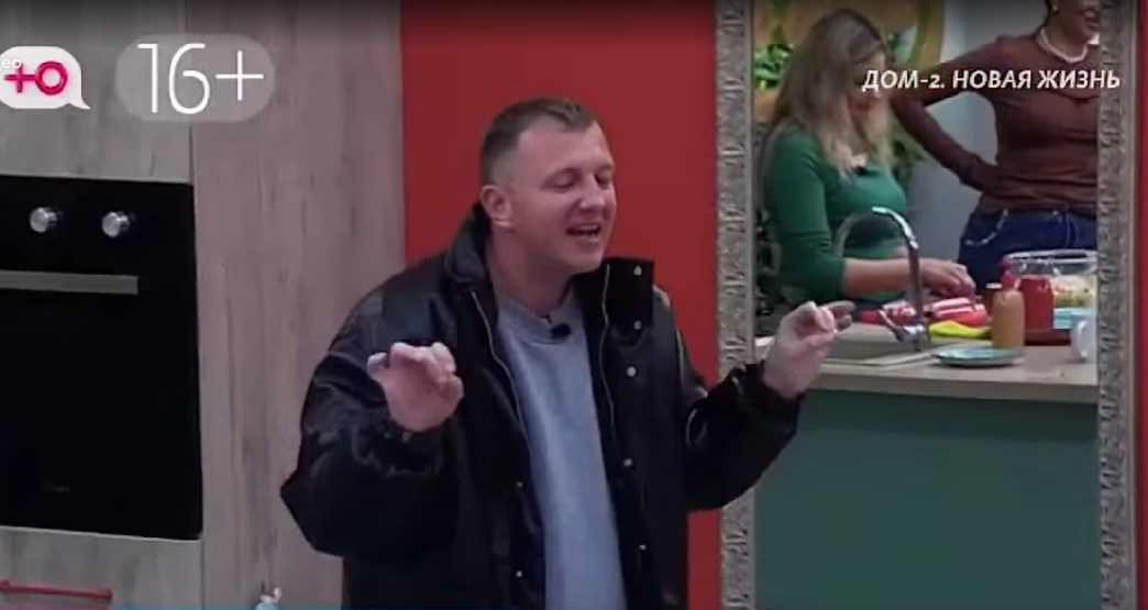 Илья Яббаров ищет причину для общения с Тепловодской Илья Яббаров ищет причину для общения с Тепловодской