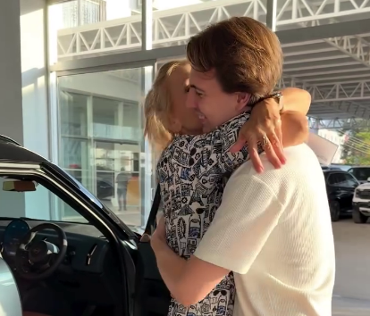 Ирина Агибалова похвасталась подарком сына - новым автомобилем