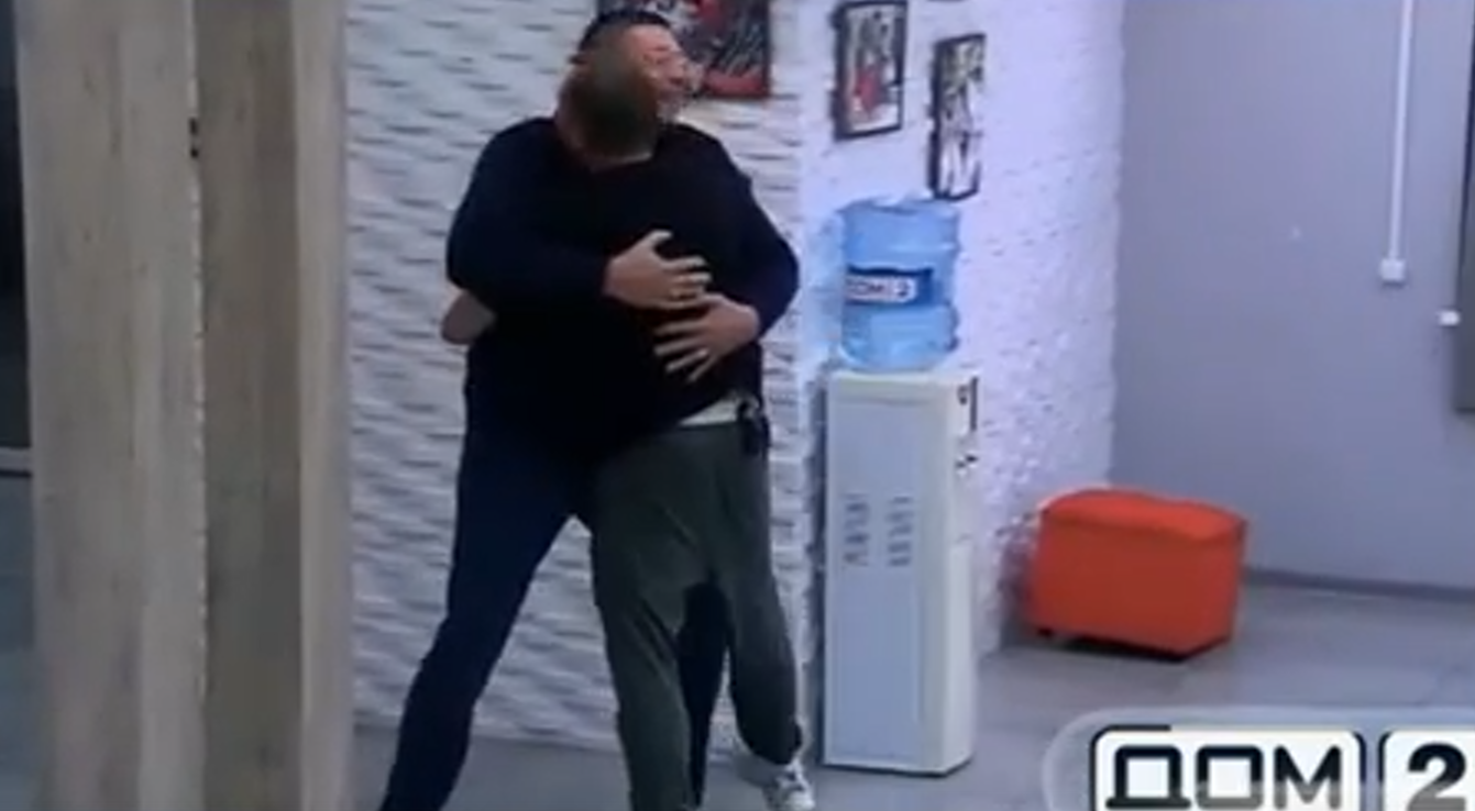 Андрей Чуев пришел на Дом 2 и пригласил Рахимову на свидание