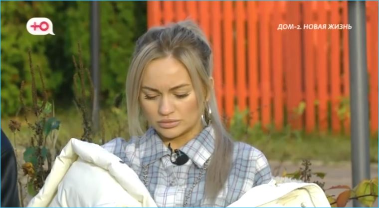 Элина Рахимова недовольна своей внешностью и шутками Гуранды