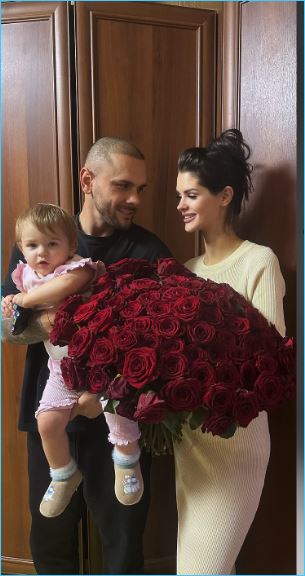 В семье Евстроповых опять изменились планы – Аня станет визажистом