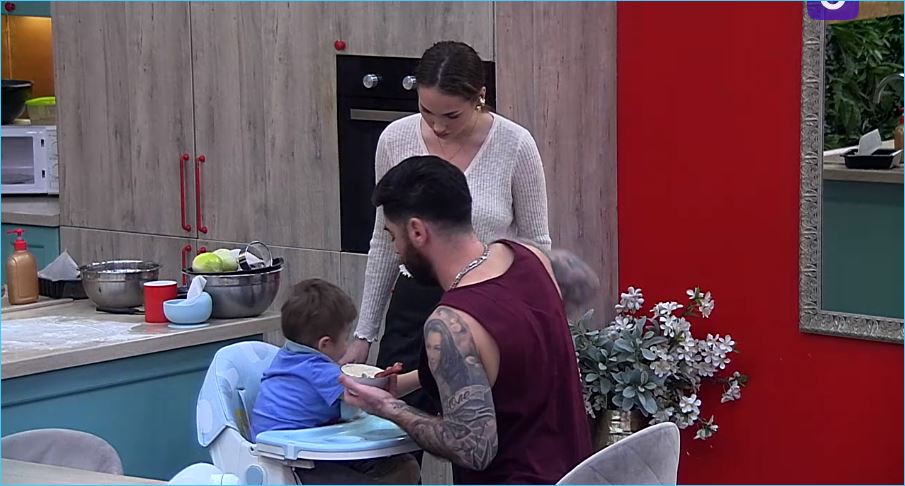 Выяснилось, почему Виктория Салибекова жалуется на неуправляемость сына Леона