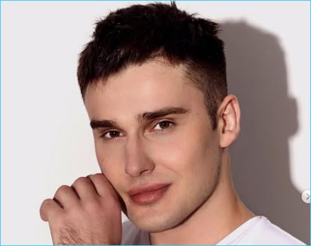 Никита Барышев в отпуске решил купить автомобиль Никита Барышев в отпуске решил купить автомобиль