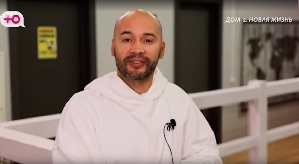 Андрей Черкасов конфликтует с "мамочками" на детских площадках