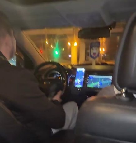 Клавдия Безверхова отправилась в командировку и увидится в Минске со своим сыном