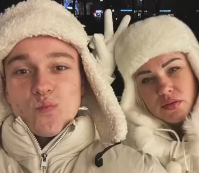 Веронику Гракович ждёт знакомство с мамой Артёма Гавришова Веронику Гракович ждёт знакомство с мамой Артёма Гавришова