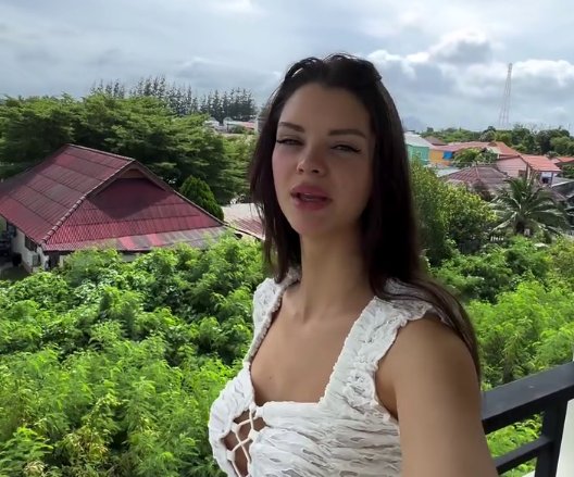 Анна Самонина попала в неприятности, считают зрители Дома 2 Анна Самонина попала в неприятности, считают зрители Дома 2