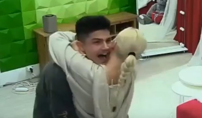 Рахимова выпрашивает ребёнка у Гуранды, который боится ответственности