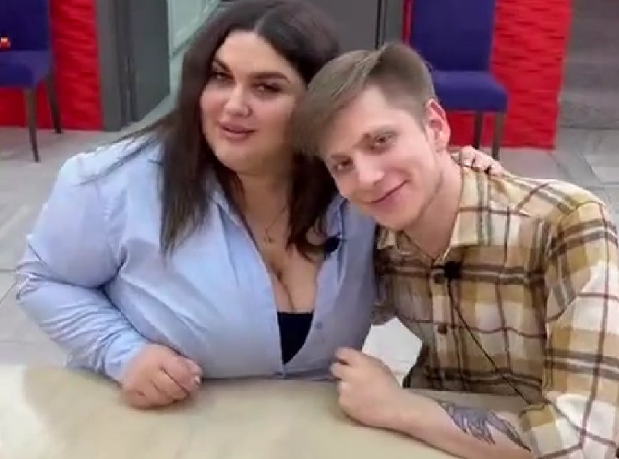 На Доме 2 появилась новая пара - сообщает Тигран Салибеков На Доме 2 появилась новая пара - сообщает Тигран Салибеков