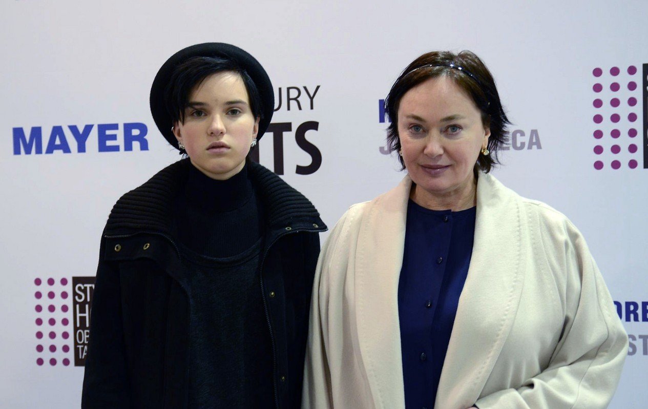 В Сети появились слухи о становлении Ларисы Гузеевой бабушкой В Сети появились слухи о становлении Ларисы Гузеевой бабушкой