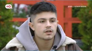 как Никиту Гуранду не устраивает полный контроль Элины Рахимовой над его жизнью