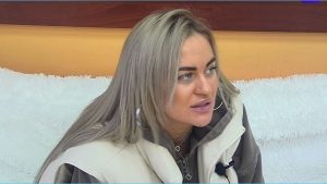 вот Элина Рахимова не «лохушка цветочная», а готовый продюсер для Никиты Гуранды