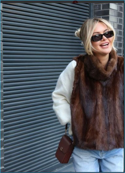 Марина Африкантова хочет пополнить ряды певиц из Дома 2 Марина Африкантова хочет пополнить ряды певиц из Дома 2