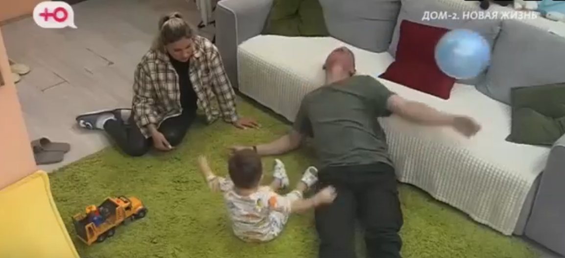 Вероника Гракович рассказала, чем её радует муж Альберт