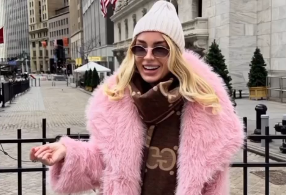 Кристина Лясковец взяла парня и ребёнка 