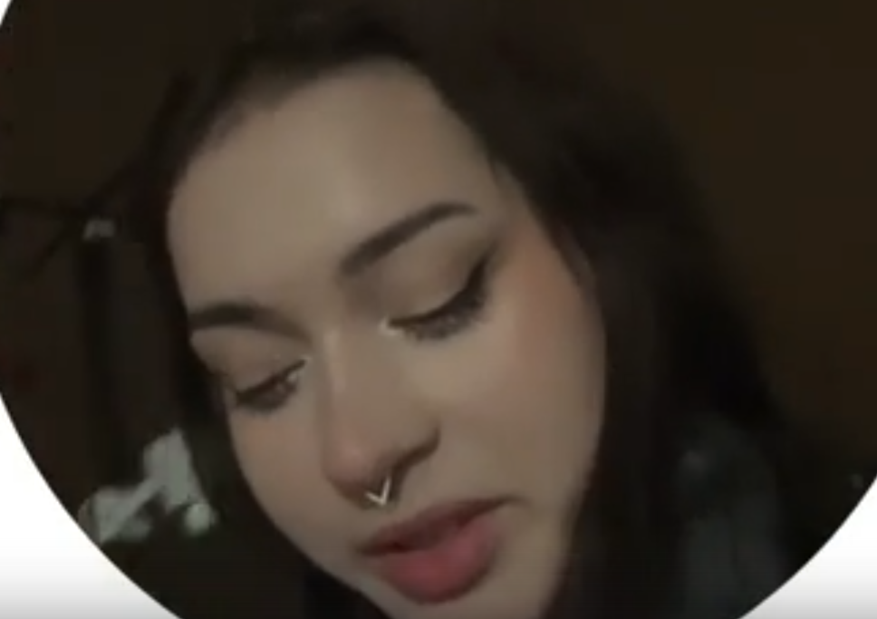 Виктория Андреева забрала последние "пожитки" с Поляны