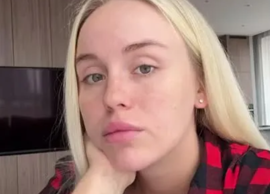 25-летняя Милена Безбородова пожаловалась на артрит