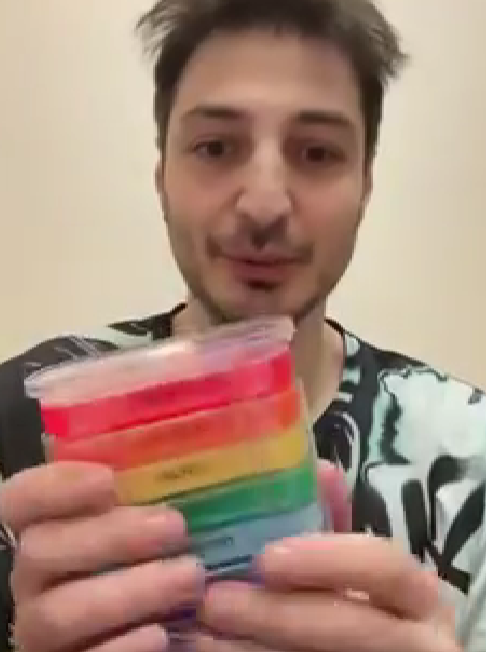 Иосиф Оганесян похвастался необычным подарком от подписчиков