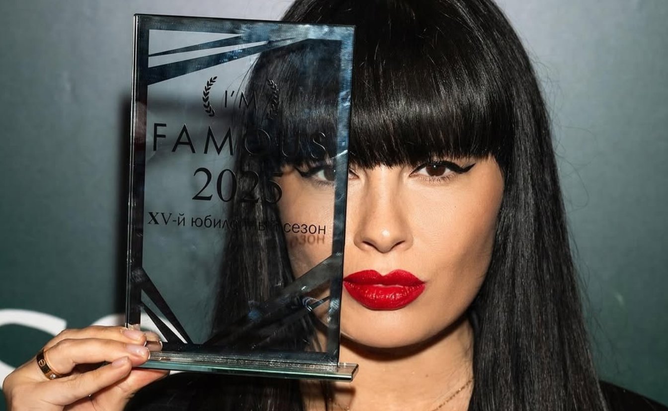 Нелли Ермолаева чуть не попала в аварию из-за проколотого колеса Нелли Ермолаева чуть не попала в аварию из-за проколотого колеса