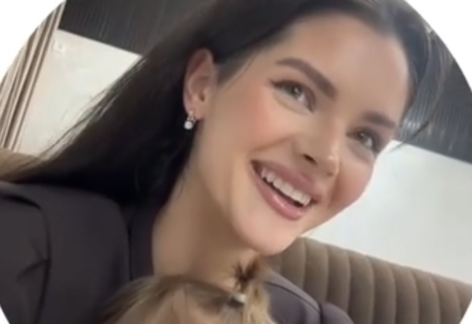 Анна Самонина осталась без красивой одежды и пропустит свадьбу друзей