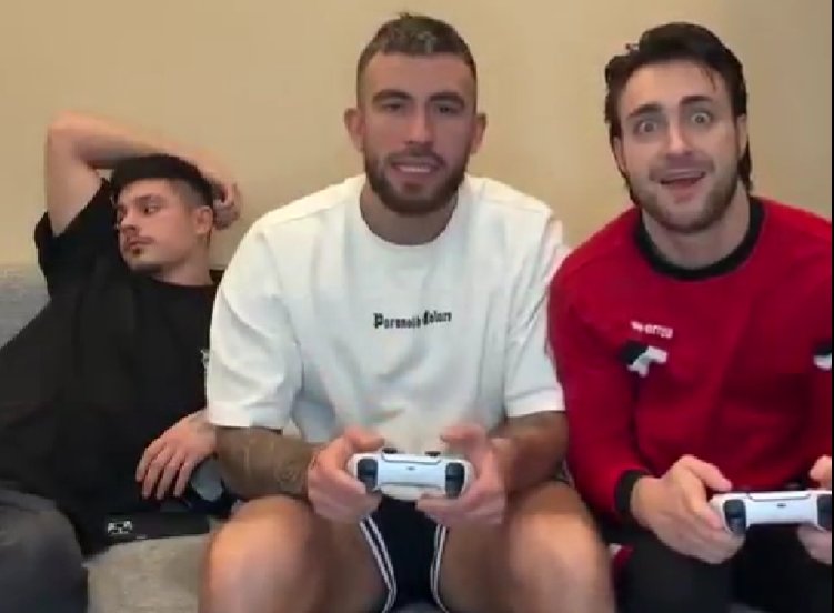 Элина Рахимова жалеет о том, что всегда выбирает молодых парней