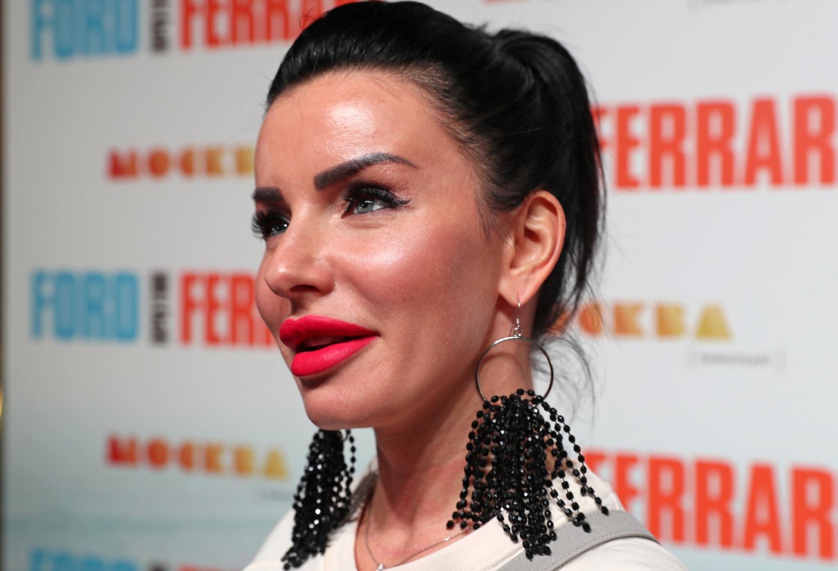 Солистка группы 