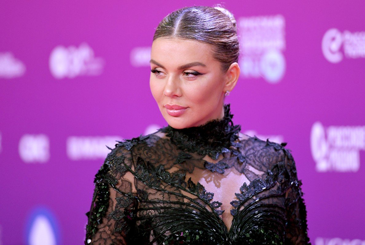 Анна Седокова призналась в отсутствии действия на нее успокоительных препаратов Анна Седокова призналась в отсутствии действия на нее успокоительных препаратов