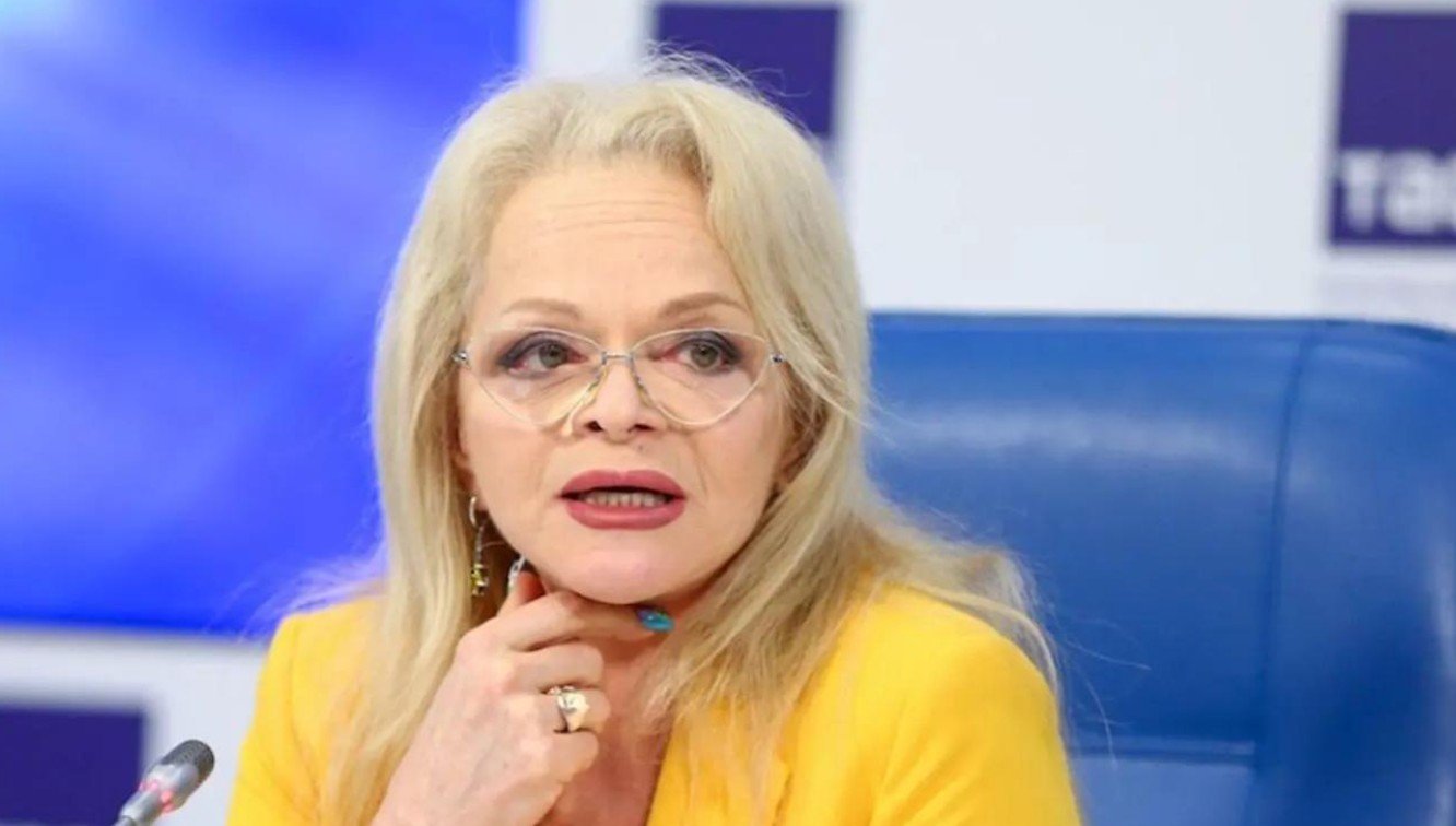 Лариса Долина попросила Лурье дать ей время на сбор вещей