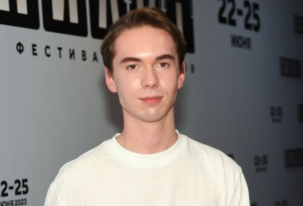 Денис Власенко рассказал о взвалившейся ему на голову известности Денис Власенко рассказал о взвалившейся ему на голову известности