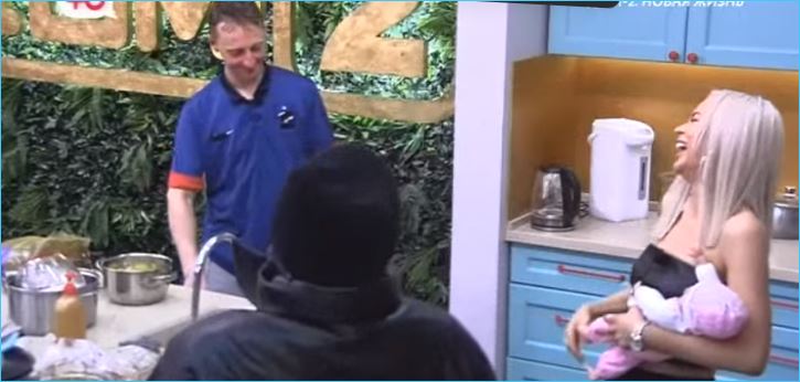 Элина Рахимова хочет ребенка и взять фамилию мужа Элина Рахимова хочет ребенка и взять фамилию мужа