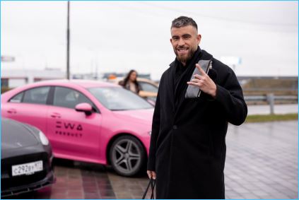 Игорь Григорьев вынужден оправдываться за аналогичную с Сашей Черно рекламу