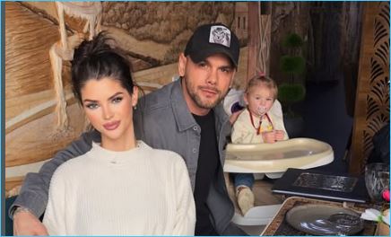 Максим Евстропов недоволен подписчиками жены